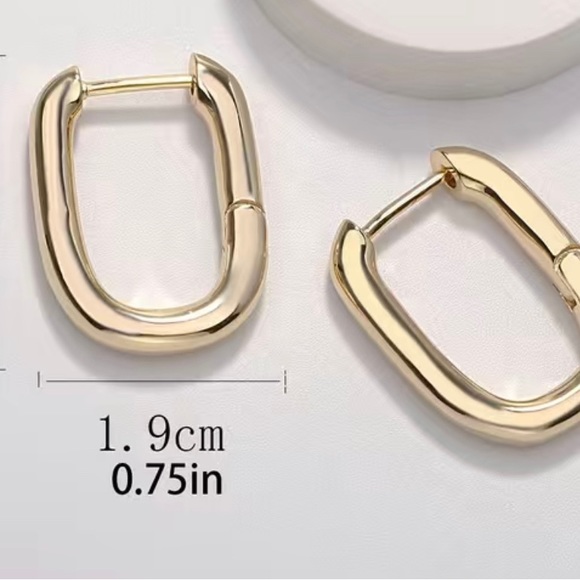 Square U-Shape Hoop Earrings 18K Gold Plated Stainless Steel NWOT - Picture 7 of 9
